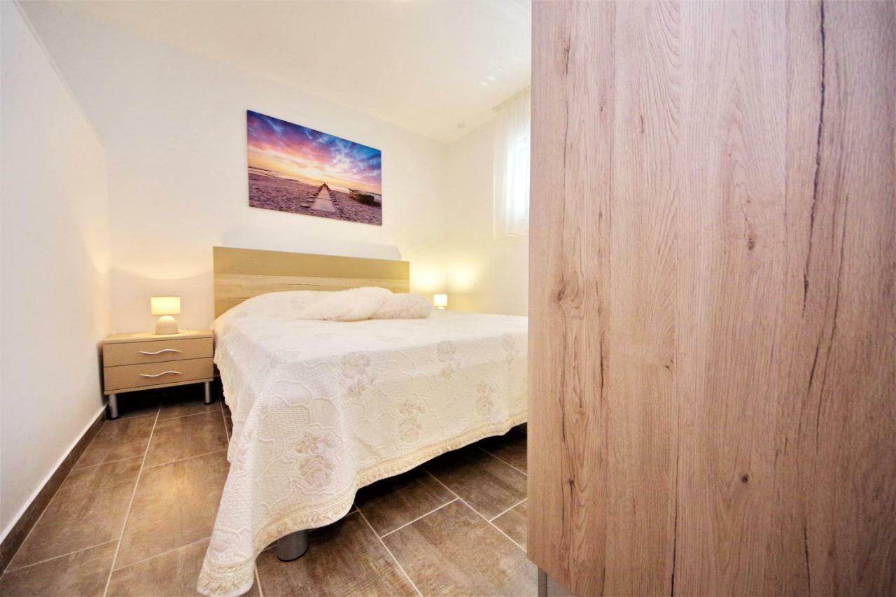 Gabi 3 Apartamento Zadar Exterior foto
